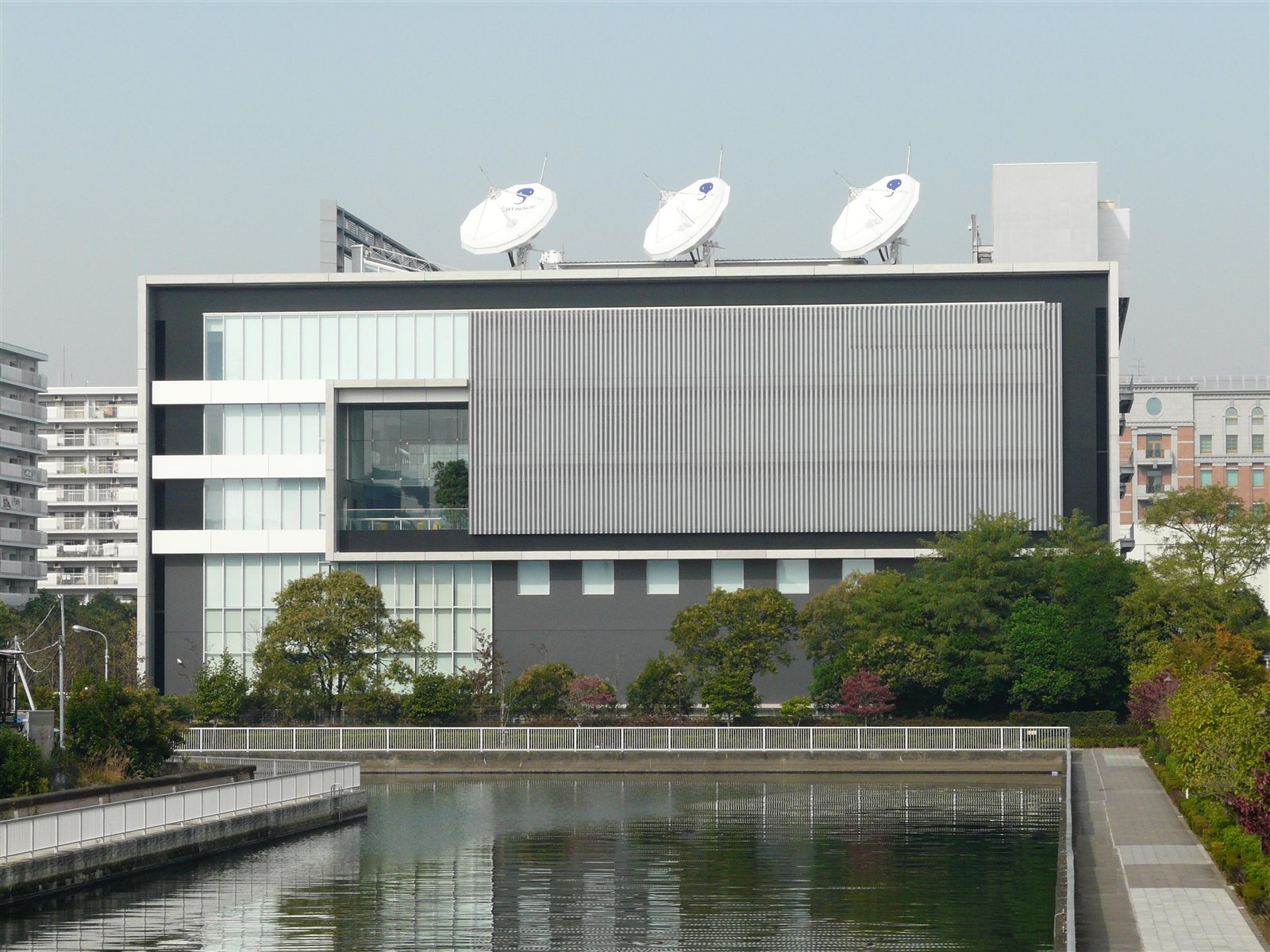 スカパー東京メディアセンター 外観